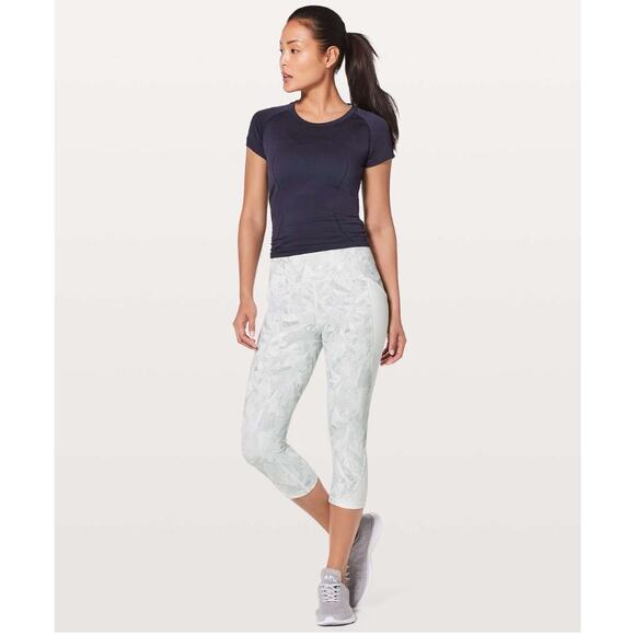 Lululemon Breezy Dot Crop 19" Jasmine White Multi Legging Size 4 - Picture 1 of 12